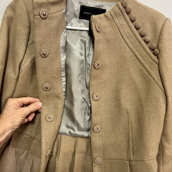 BCBG Max Azria Oatmeal Peplum Cropped Classy Professional Blazer Sz Small - Picture 4 of 15